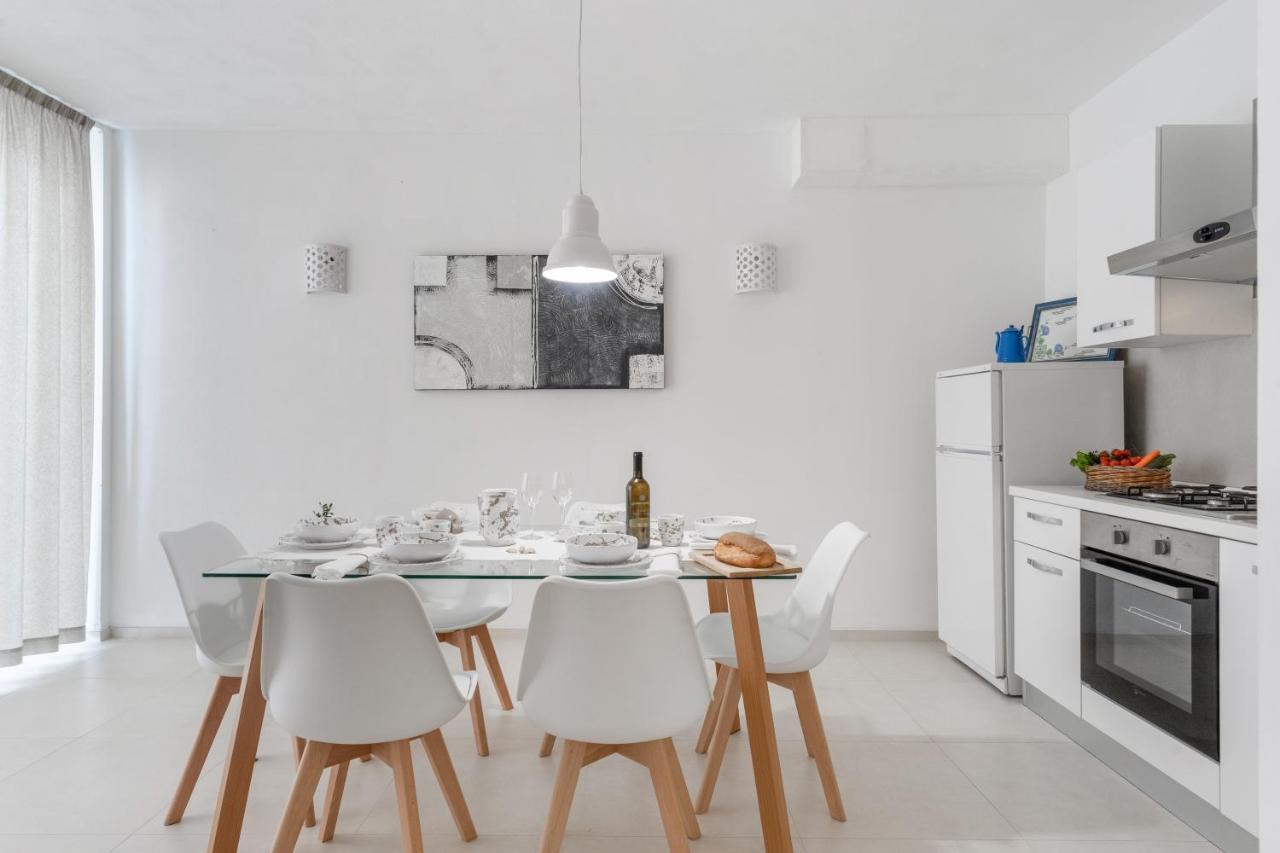 Millebolleblu Apartments Lido Marini Eksteriør bilde